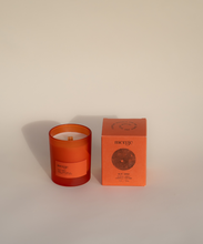 Load image into Gallery viewer, Balmy Summer Candle, Gift Box
