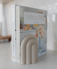 Load image into Gallery viewer, Bookend, Set of 2
